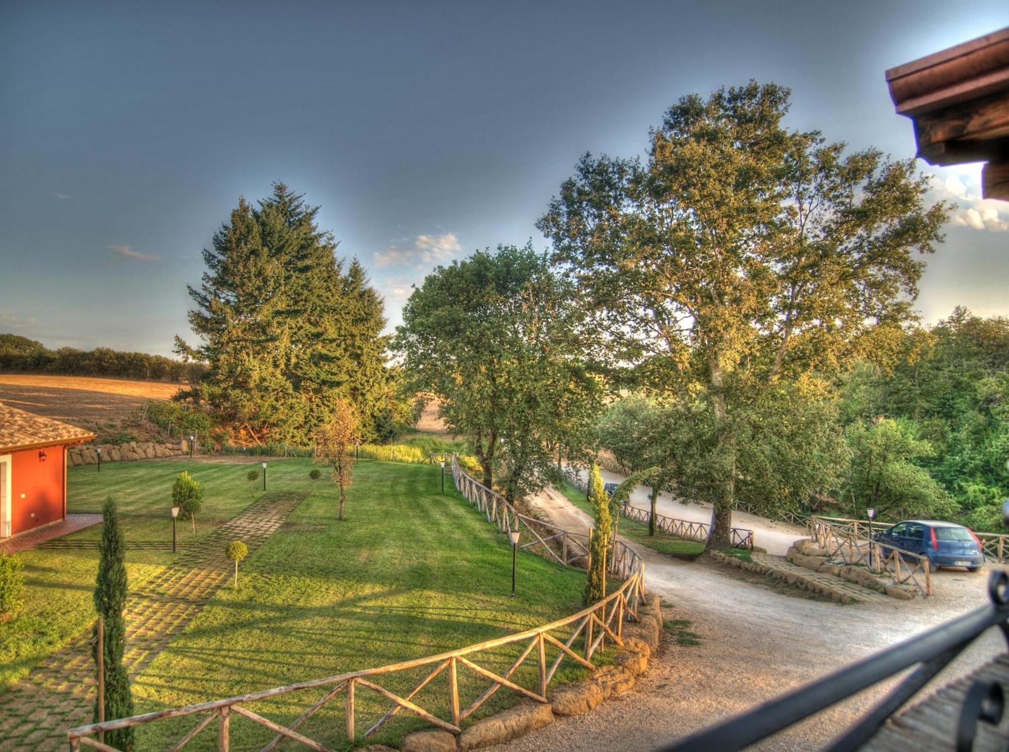 Agriturismo Podere Del Lepre San Quirico  Bagian luar foto